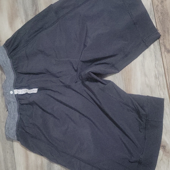 Lululemon Mens Running Short Black Medium - Picture 7 of 8